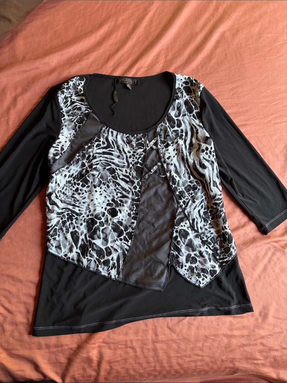 Picadilly Fashion Black and White Animal-Print Layered Front 3/4 Sleeve Top